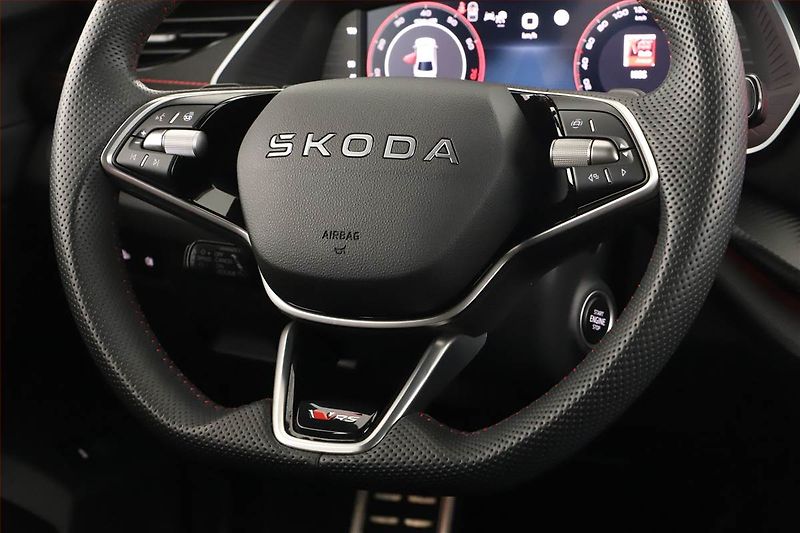 Škoda Octavia (2025) RS 2.0 TSI, RS, Matrix FullLed - fotka 26 z 26