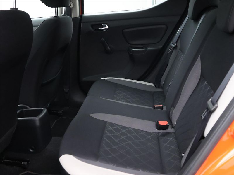 Nissan Micra 1.0 i 52kW CZ Acenta - fotka 14 z 33
