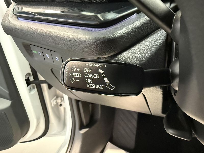 Škoda Octavia 2.0 TSI 140kW DSG Style Combi - fotka 8 z 23