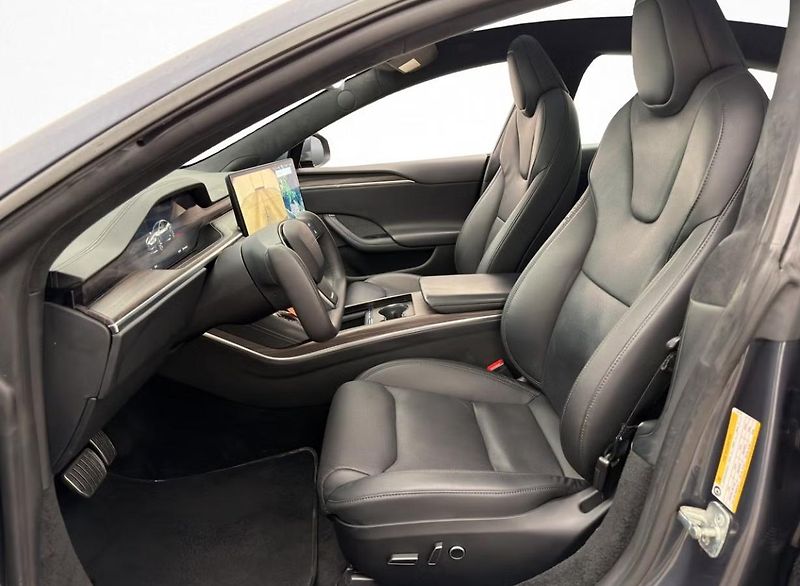 Tesla Model S LR AWD Kam Vzduch Yoke Pano. - fotka 31 z 36