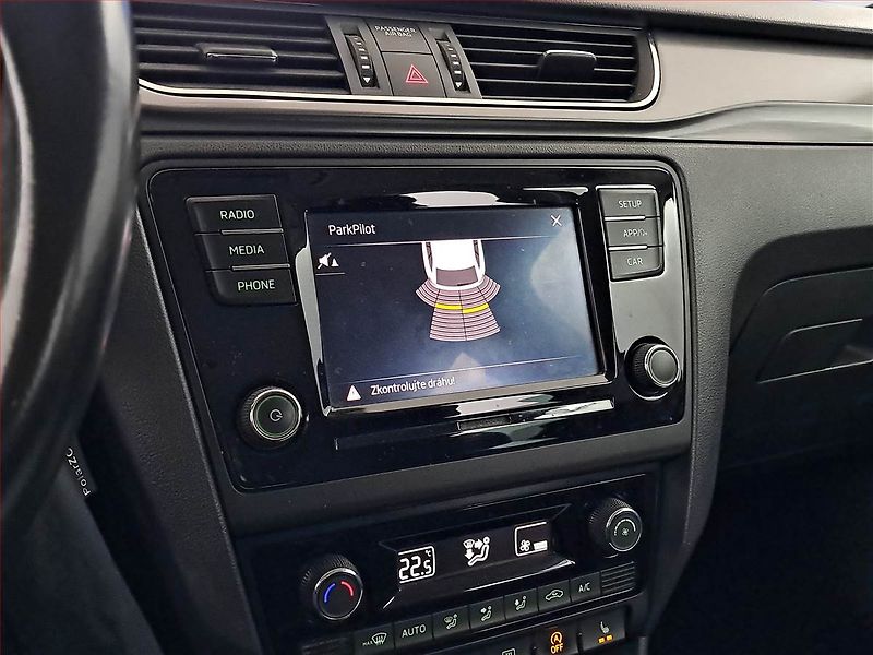 Škoda Rapid (2017) Style Plus 1.0 TSI, Serv.kniha - fotka 17 z 17