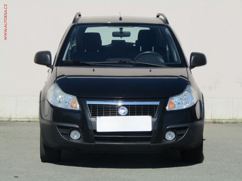 Fiat Sedici (2008) 1.9 JTD, AC - fotka 2 z 3