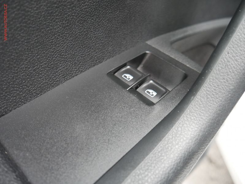 Škoda Octavia (2015) 1.4 G-TEC, 2.maj,ČR - fotka 12 z 16