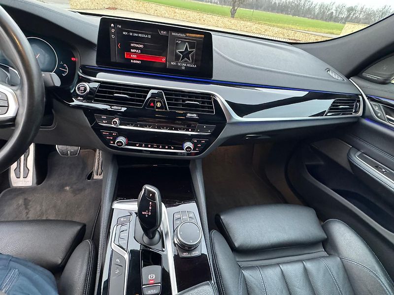 BMW Řada 6 630 GT XDrive Mpaket - fotka 18 z 22