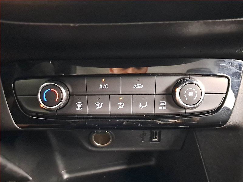 Opel Corsa (2023) 1.2 Turbo, Serv.kniha, Navi - fotka 15 z 18