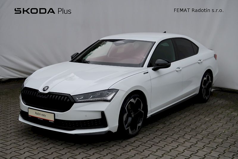 Škoda Superb (2025) SportLine 1,5 TSi e- Tec/110 k - fotka 1 z 32