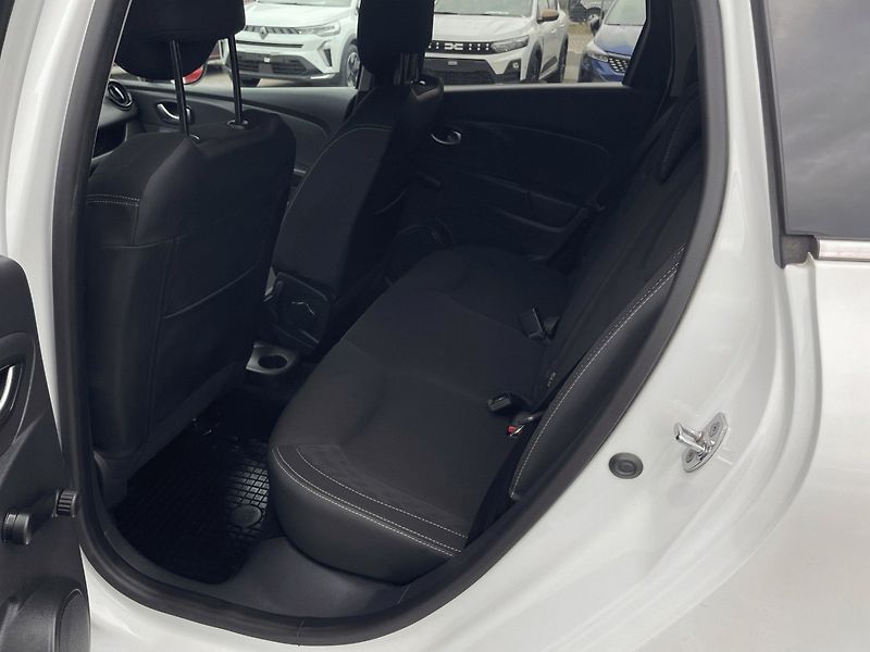 Renault Clio (2020) 0.9 TCe,56kW,Limited,ČR - fotka 27 z 35