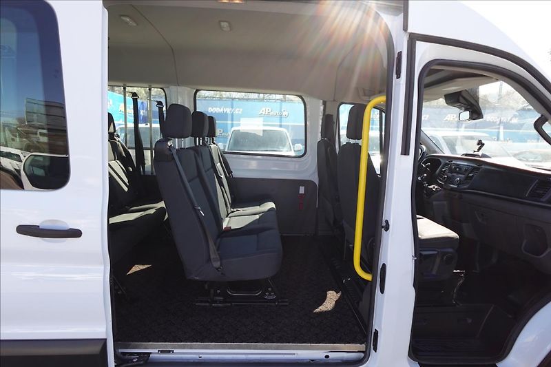 Ford Transit 2,0 TDCi  L3H2 8MÍST BUS KLIMA - fotka 19 z 40