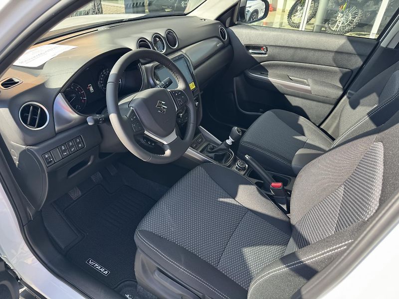Suzuki Vitara (2026) 1,4 Premium Hybrid AllGrip - fotka 4 z 6