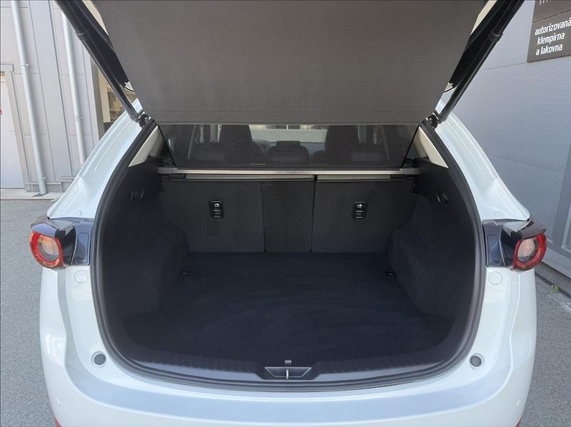 Mazda CX-5 2,5 SkyactivAWD  RevolutionTOP - fotka 24 z 32