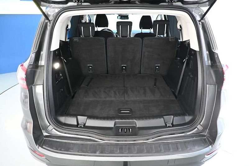 Ford S-MAX (2021) 2.0 7 Míst LED Tažné TITANIUM - fotka 9 z 34