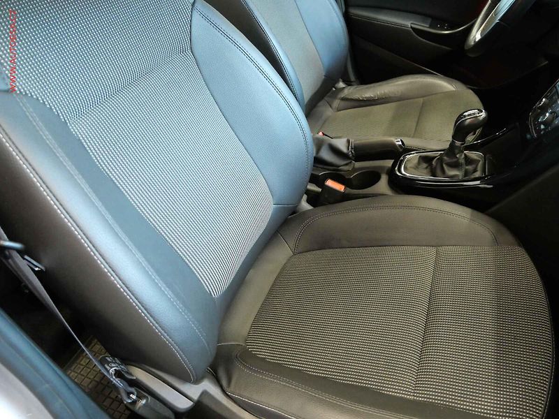Opel Astra (2016) 1.6TDCI, ČR, autoAC, temp - fotka 12 z 22