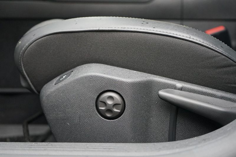 Peugeot 508 1.5HDi Allure Kamera CarPlay - fotka 14 z 22