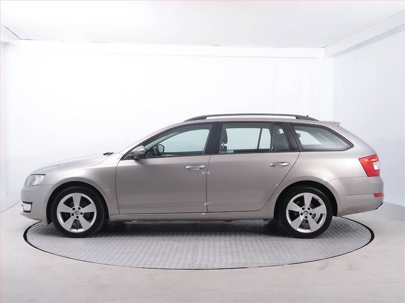 Škoda Octavia (2017) 1.6 TDI, Tempomat - fotka 3 z 19