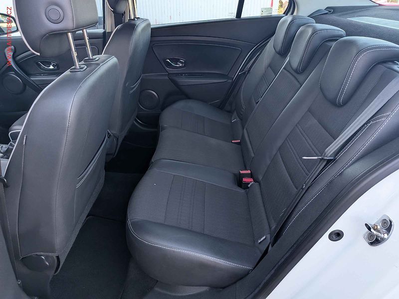 Renault Fluence (2014) 1.6 16V, ČR, AC, TZ - fotka 10 z 16
