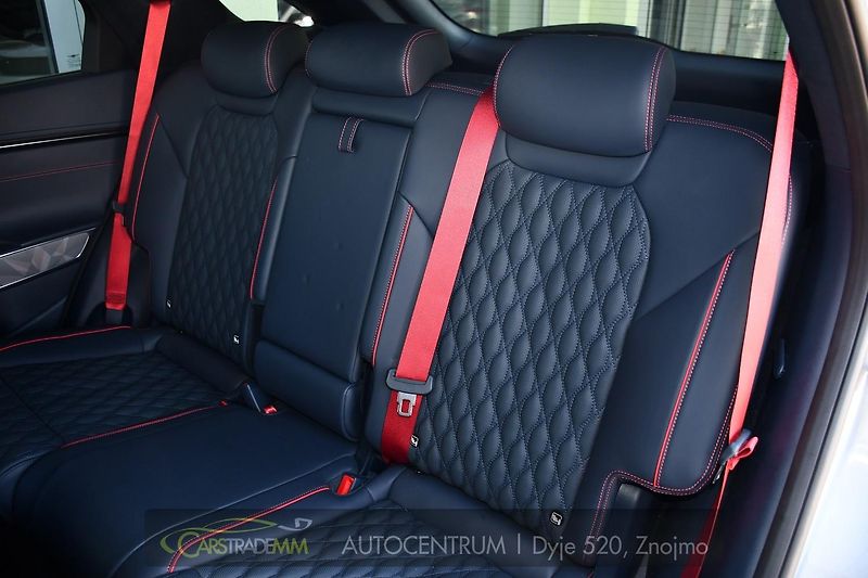 Genesis GV70 2.2CRDi AWD SPORT ZÁRUKA - fotka 14 z 59
