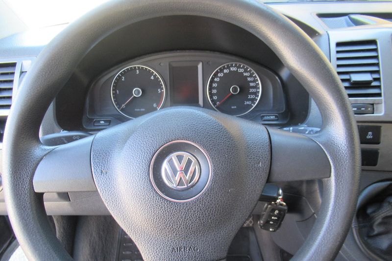 Volkswagen Multivan 2.0 TDi KLIMA 4x4 7 MÍST - fotka 13 z 22