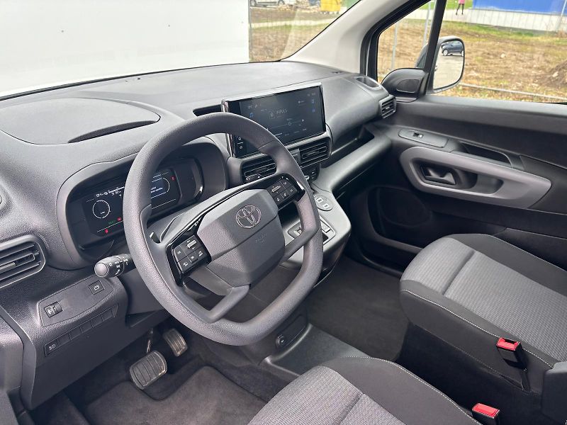 Toyota ProAce City Verso ELECTRIC Business 50kWh - fotka 11 z 26