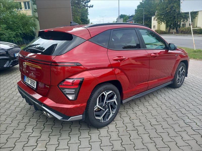 Hyundai Kona 1,6 4X4 DCT N-LINE PREMIUM - fotka 6 z 26