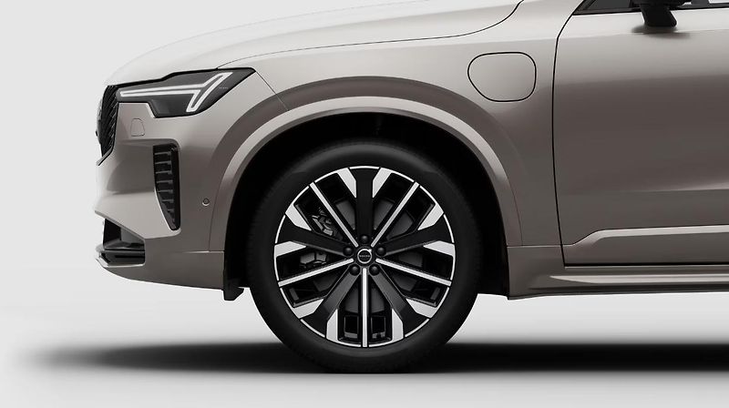 Volvo XC90 (2026) T8 AWD RECHARGE ULTRA AUT - fotka 20 z 20