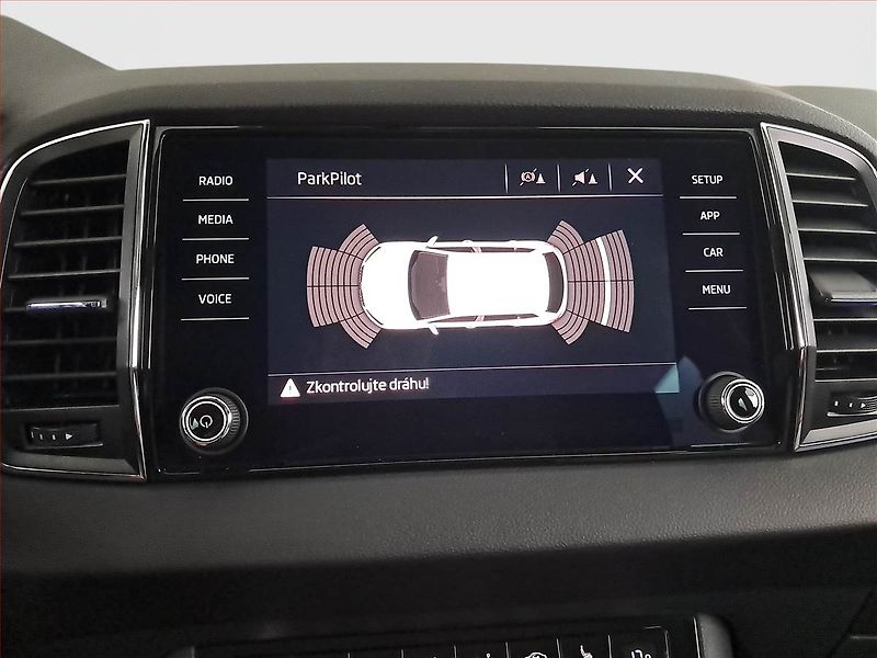 Škoda Karoq (2020) Ambition 1.5 TSI, ČR,1.maj - fotka 19 z 20