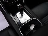 Land Rover Discovery Sport 2.0 D165 SE AWD DPH - náhled 15