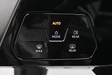 Volkswagen Golf 2,0 TDI 110kW Life LED Záruka - náhled 26