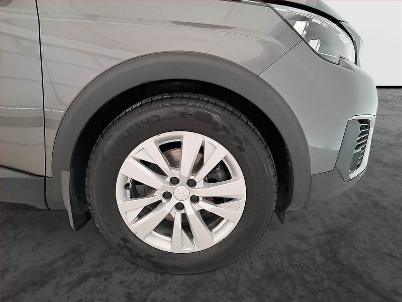 Peugeot 5008 (2018) PureTech 130, 7 míst - fotka 15 z 20