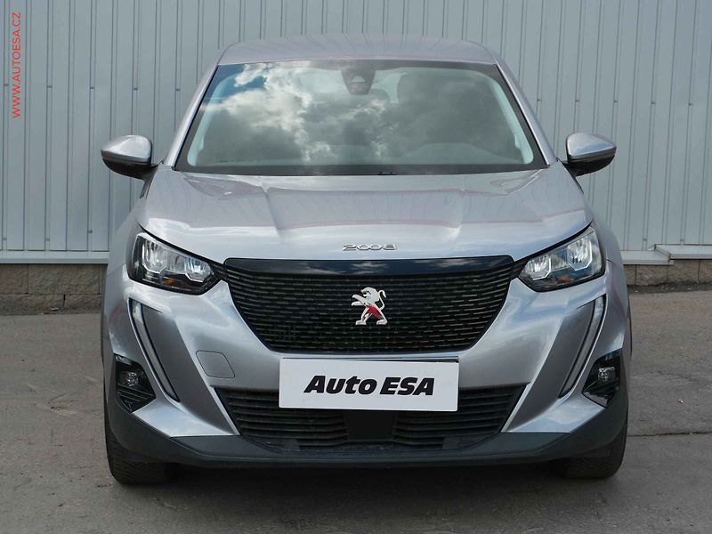 Peugeot 2008 (2020) 1.5 HDi, Active, navi, kamera - fotka 2 z 23