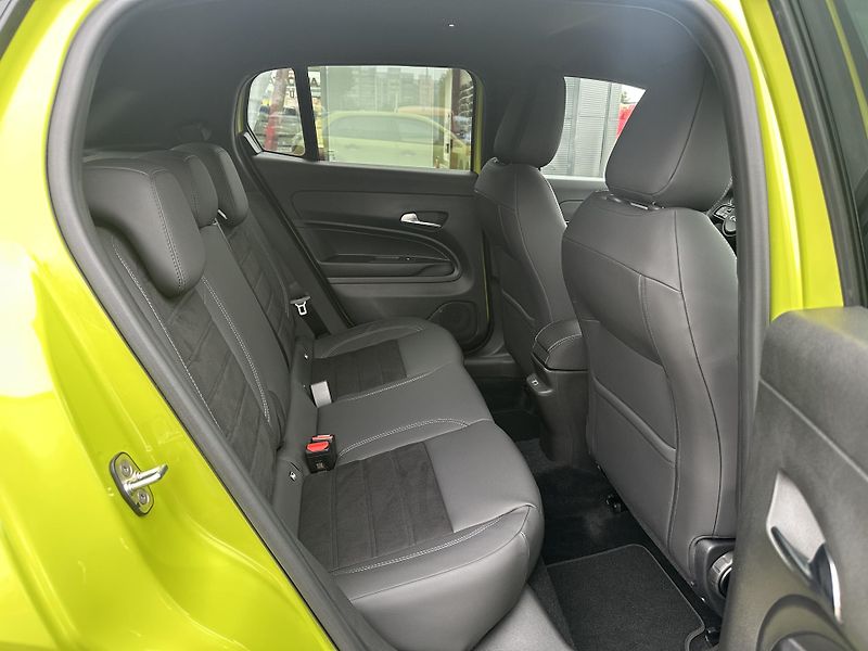 Fiat 600 (2026) Sport 1,2 T - 6 MT - fotka 11 z 20