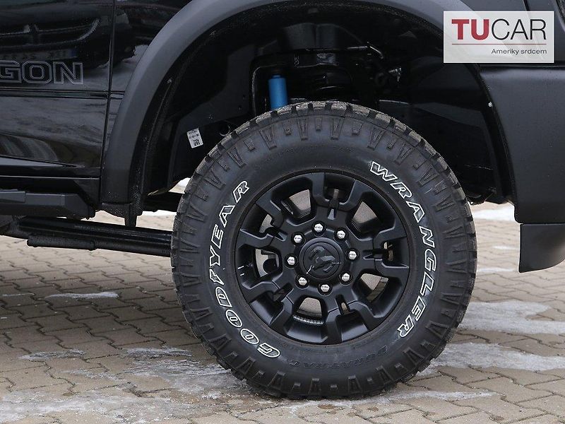 Dodge RAM (2026) 2500 Power Wagon 6.4 V8 RamBox - fotka 14 z 60