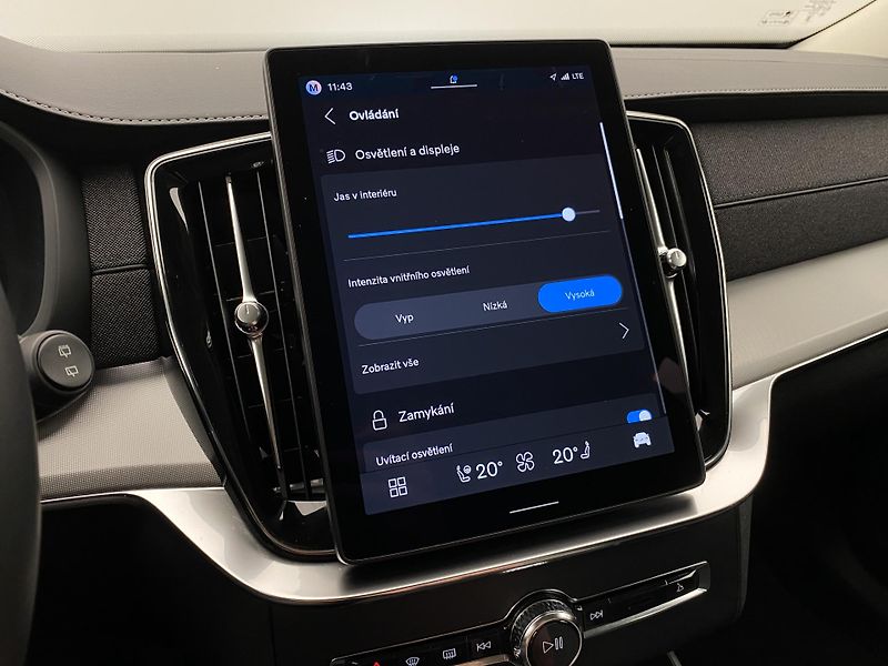 Volvo XC90 T8 AWD RECHARGE REZERVACE - fotka 50 z 59