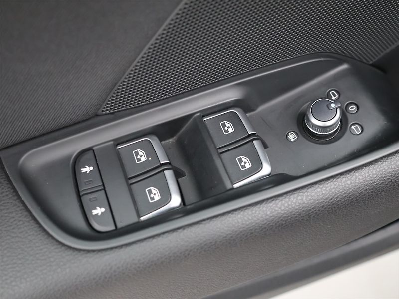 Audi A3 1,5 TSI 110kW S-tronic - fotka 15 z 35