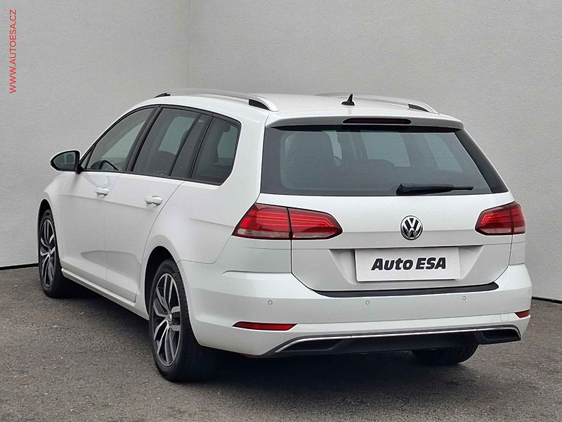 Volkswagen Golf (2018) 2.0 TDi, Join, LED, navi - fotka 6 z 18