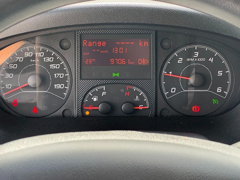 Peugeot Boxer (2021) L1H1 2.2HDi 88kW - fotka 15 z 29