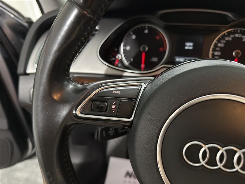 Audi A4 Allroad 3,0   TDI AT 180KW B&O BI-XEN - fotka 11 z 32