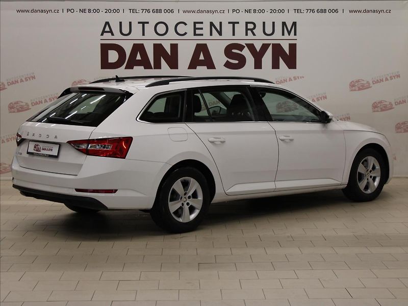 Škoda Superb 2,0 TDI DSG LED 1.majitel - fotka 4 z 37