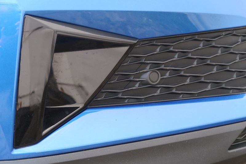 Škoda Karoq (2025) Top Selection 1.5 TSI 110 kW D - fotka 11 z 30