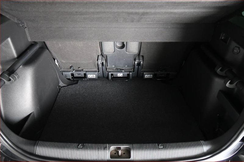 Škoda Yeti (2017) Ambition 1.4 TSI, Tempomat - fotka 13 z 17