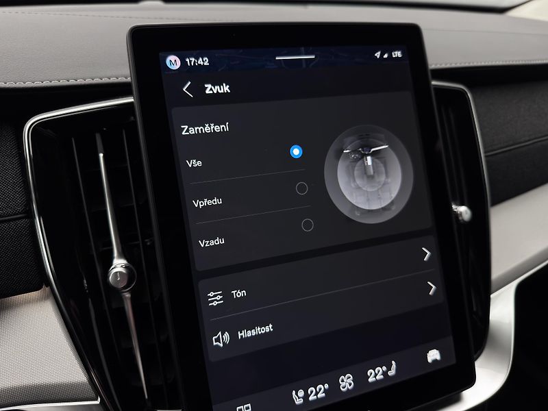 Volvo XC90 B5 AWD CORE CZ 1.maj - fotka 44 z 46