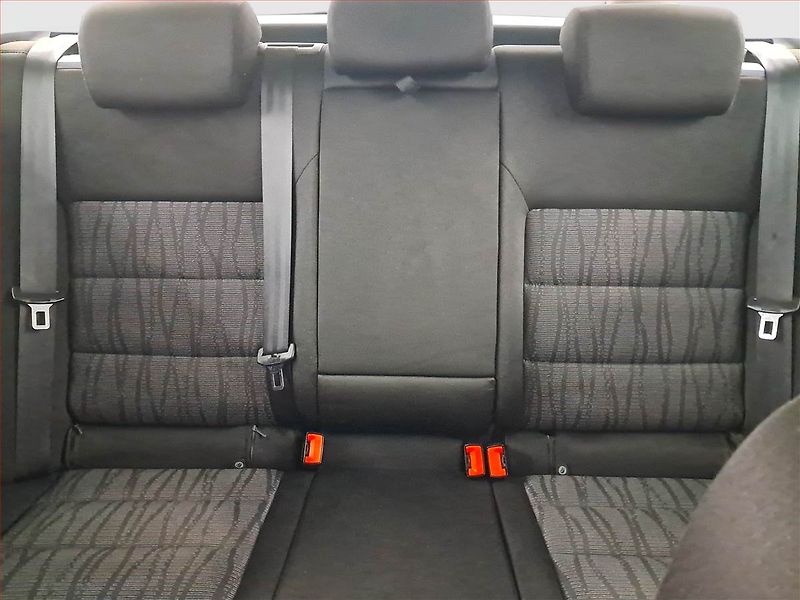 Škoda Octavia (2011) 1.6 TDI, Tempomat - fotka 10 z 18