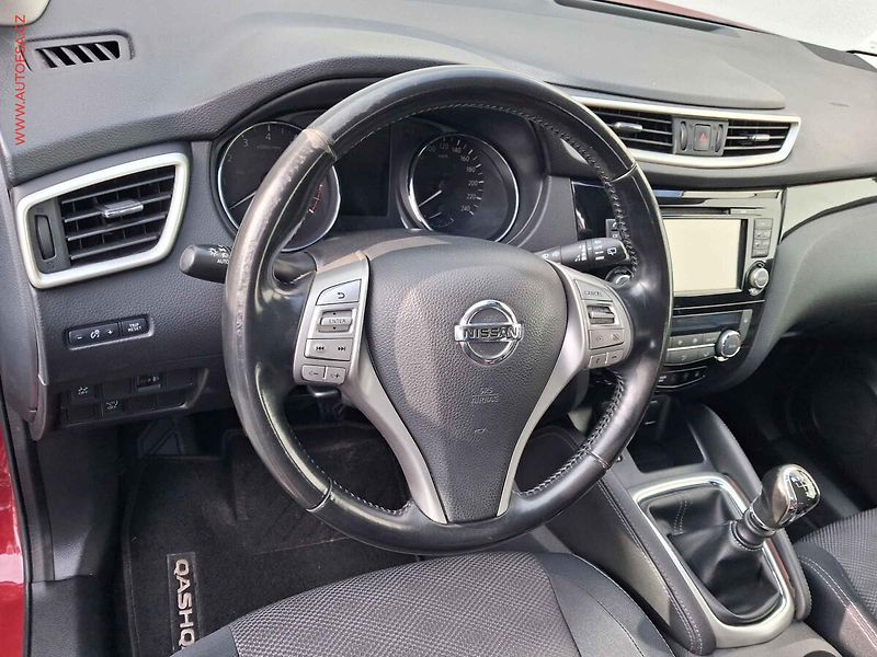 Nissan Qashqai (2015) 1.2DIG-T, 2.maj,ČR, Acenta - fotka 12 z 18