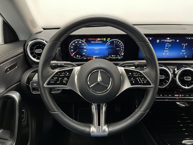 Mercedes-Benz CLA 250e Shooting Brake Progressiv - fotka 11 z 21