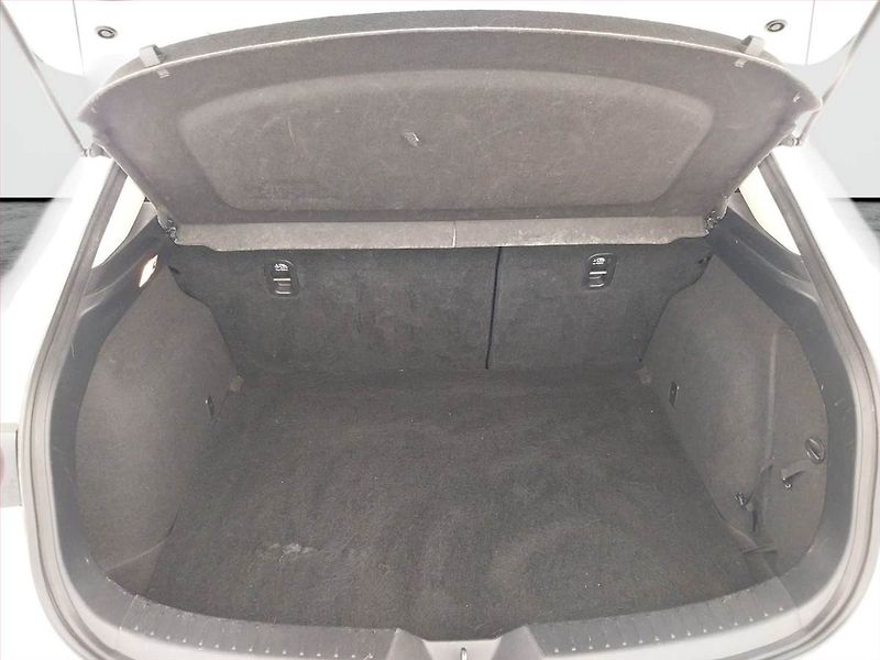 Mazda 3 (2015) 2.0 Skyactiv-G, Serv.kniha - fotka 14 z 23
