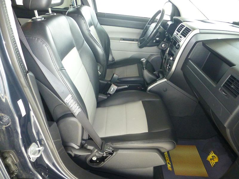 Jeep Compass (2008) 2,0CRDI*VYHŘ.SED*TAŽNÉ*ALU*4X4 - fotka 17 z 23