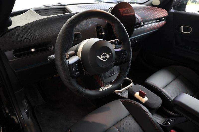 Mini Cooper S 5dveř - fotka 2 z 16