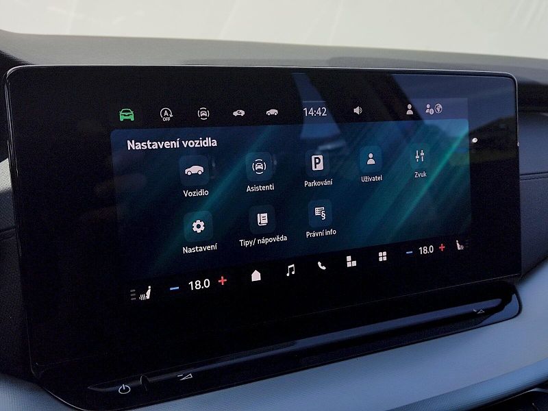 Škoda Octavia (2025) Combi Top Selection 1,5 Tsi 85 - fotka 11 z 35