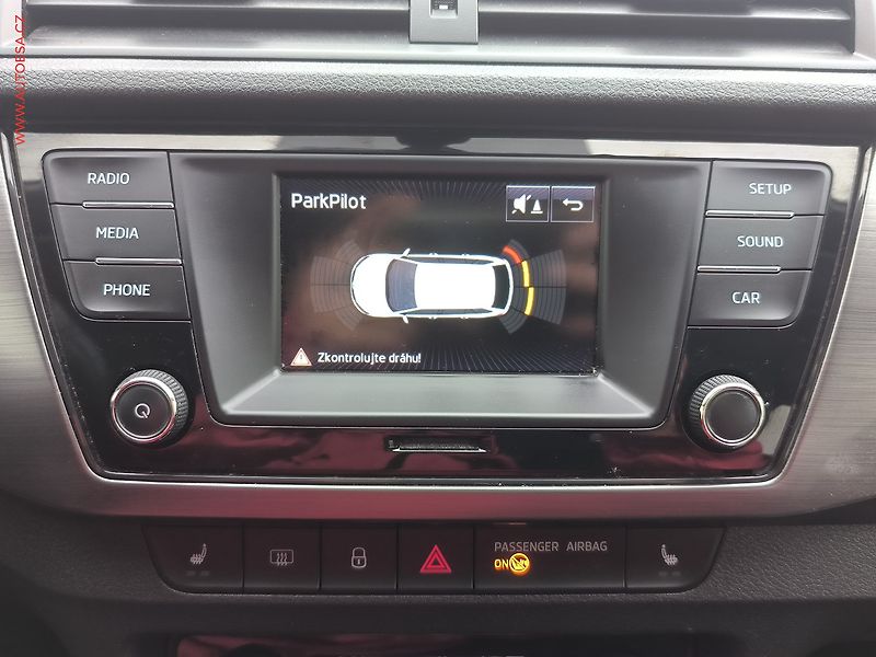 Škoda Fabia (2018) 1.0 TSi, 2.maj,ČR, Style - fotka 13 z 18