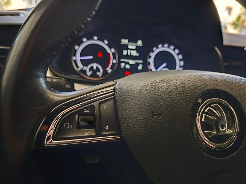 Škoda Scala (2020) 1.0 TSi Drive 125 Years - fotka 19 z 40