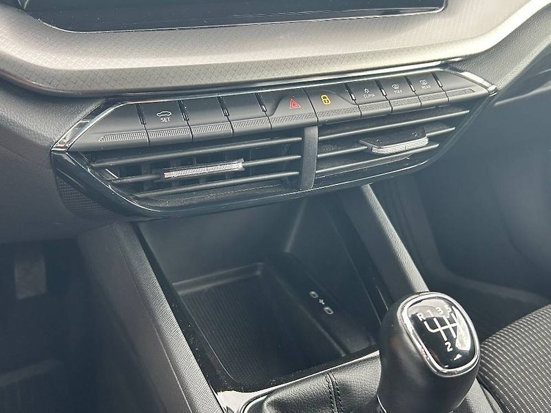 Škoda Octavia Ambition 6MP 2,0TDI - fotka 17 z 23